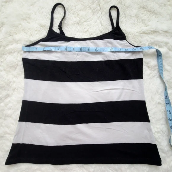 New York & Co black/white striped tank, size Large - Picture 4 of 7